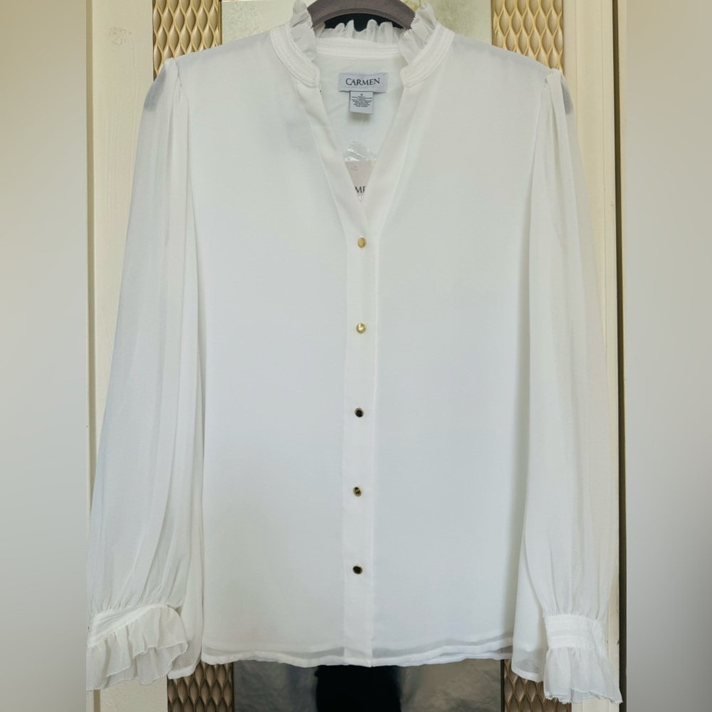 Carmen Marc Valvo, White long Sleeves elegant Blouse. Gold Buttons. Size S